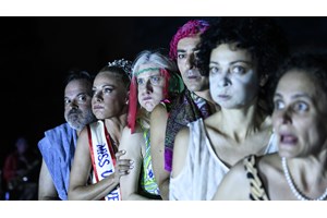 "Ίων": Πρώτες φωτογραφίες με τα κοστούμια της πολυαναμενόμενης παραγωγής του ΘΟΚ - εικόνα 10