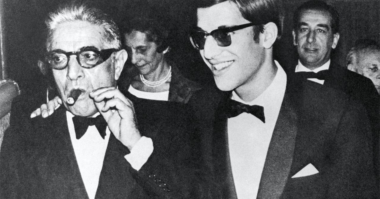 "Και ο κόσμος τι θα πει;": Διαβάσαμε την πρώτη ποιητική συλλογή της Σταυρούλας Παπαδάκη - εικόνα 2