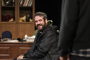 Ο Γιάννης Μπέζος σκηνοθετεί τον "Αμερικάνικο Βούβαλο" του Ντέιβιντ Μάμετ - εικόνα 7