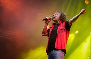 Ο Κώστας Χατζής σε μια μουσική αναδρομή 60 χρόνων - εικόνα 2