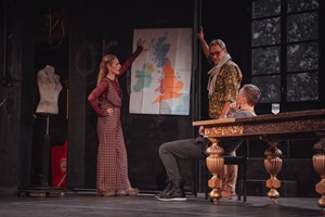 Αθηναϊκά Θέατρα: Last call για 9 επιτυχημένες παραστάσεις με αγαπημένους ηθοποιούς - εικόνα 12