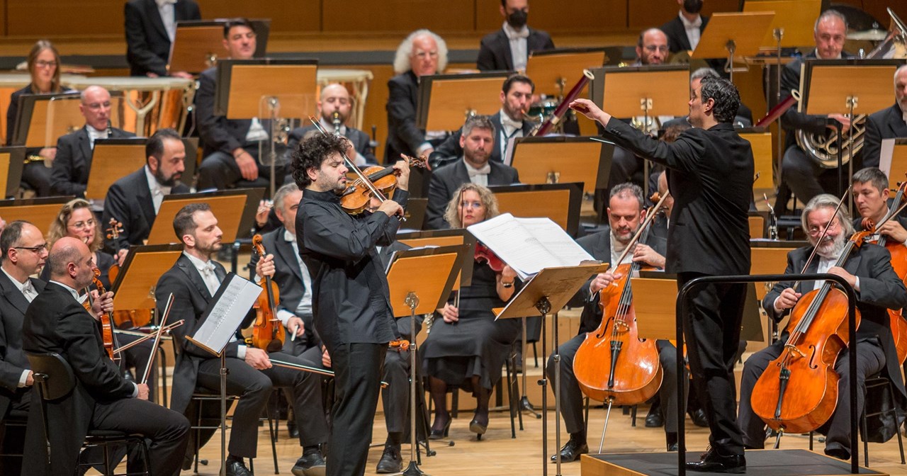 Ουσιαστικές λυρικές προσφορές του Δήμου Αθηναίων: "Πρωτομάστορας" του Καλομοίρη και οπερατικό γκαλά για τα 100 χρόνια από τη γέννηση της Κάλλας - εικόνα 3