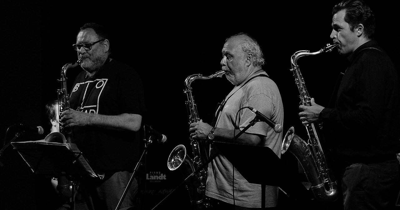 O Γιώργος Λαιμός σε μια "Θάλασσα μουσικής" - εικόνα 2