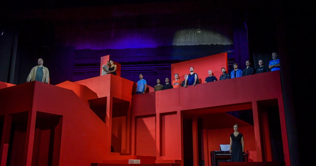 "…που γι’ Αλεξανδρινό γράφει Αλεξανδρινός": Ο Δημήτρης Παπαδημητρίου μελοποιεί Καβάφη - εικόνα 2