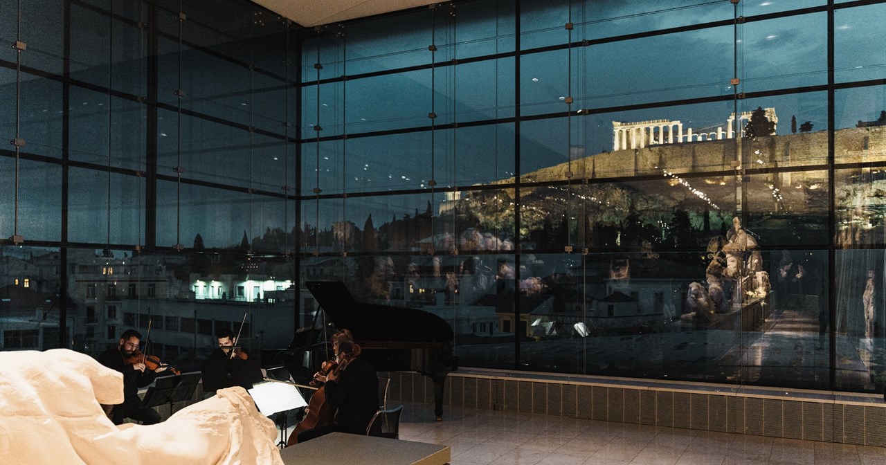 Απόψε (22/03) στην TV: Μεσημέρι "αναδρομής" με μία ελληνική ταινία-επιτυχία - εικόνα 2