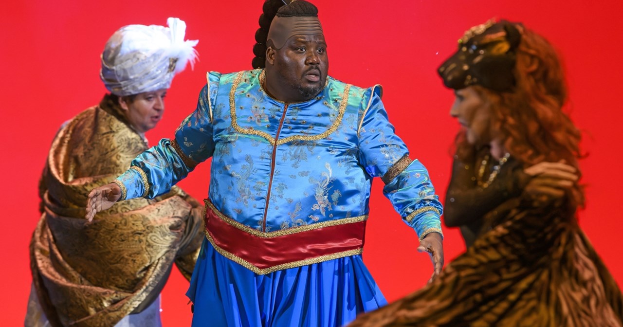 Από τη Gen Z στους παππούδες, η "Κέλλυ" μιλά για την ενηλικίωση σήμερα - εικόνα 3