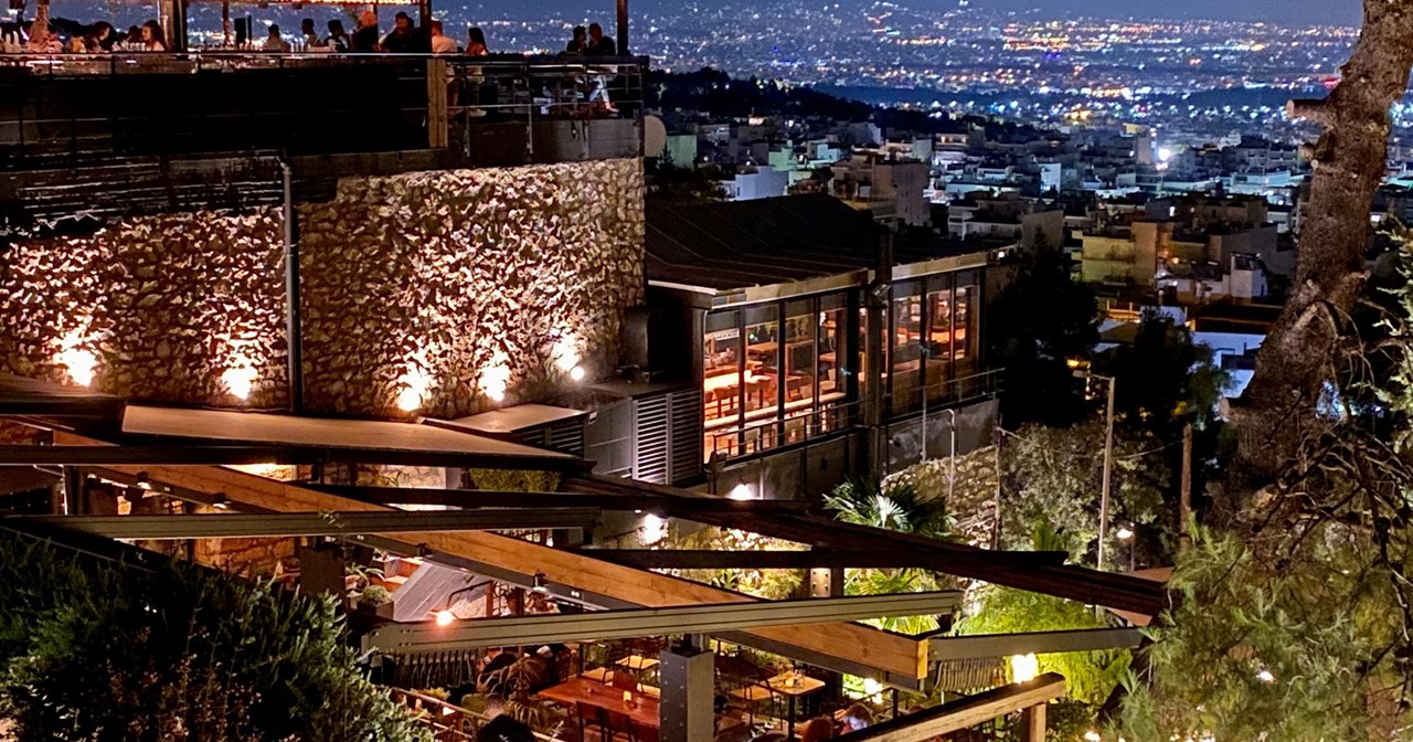 Γιορτάζοντας στον ατμοσφαιρικό πολυχώρο του "Terra Petra" με θέα όλη την Αθήνα - εικόνα 4