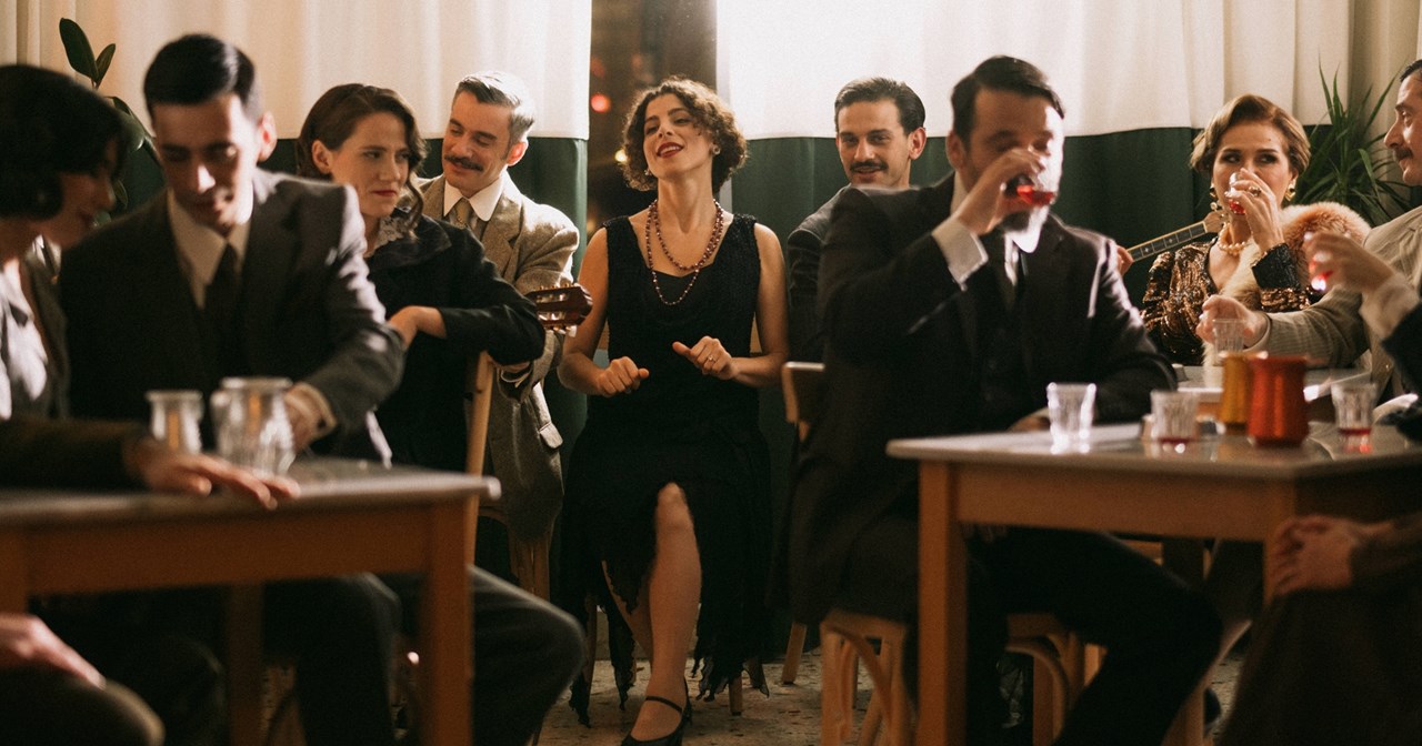 Συναινούμε ή απλώς σιωπούμε; Η "Συναίνεση" της Νίνα Ρέιν έρχεται σε σκηνοθεσία Τάκη Τζαμαργιά - εικόνα 7