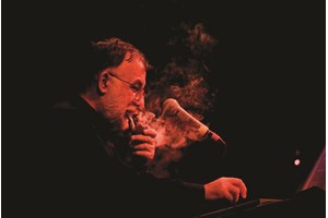 6 λόγοι για να μη χάσουμε τη βραδιά με τα "Μπλουζ του Θάνου" - εικόνα 4