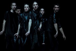 "My fierce ignorant step": Χρήστος Παπαδόπουλος σε παγκόσμια πρεμιέρα στη Στέγη με μια χορευτική έξαψη για τις πρώτες μας φορές - εικόνα 3