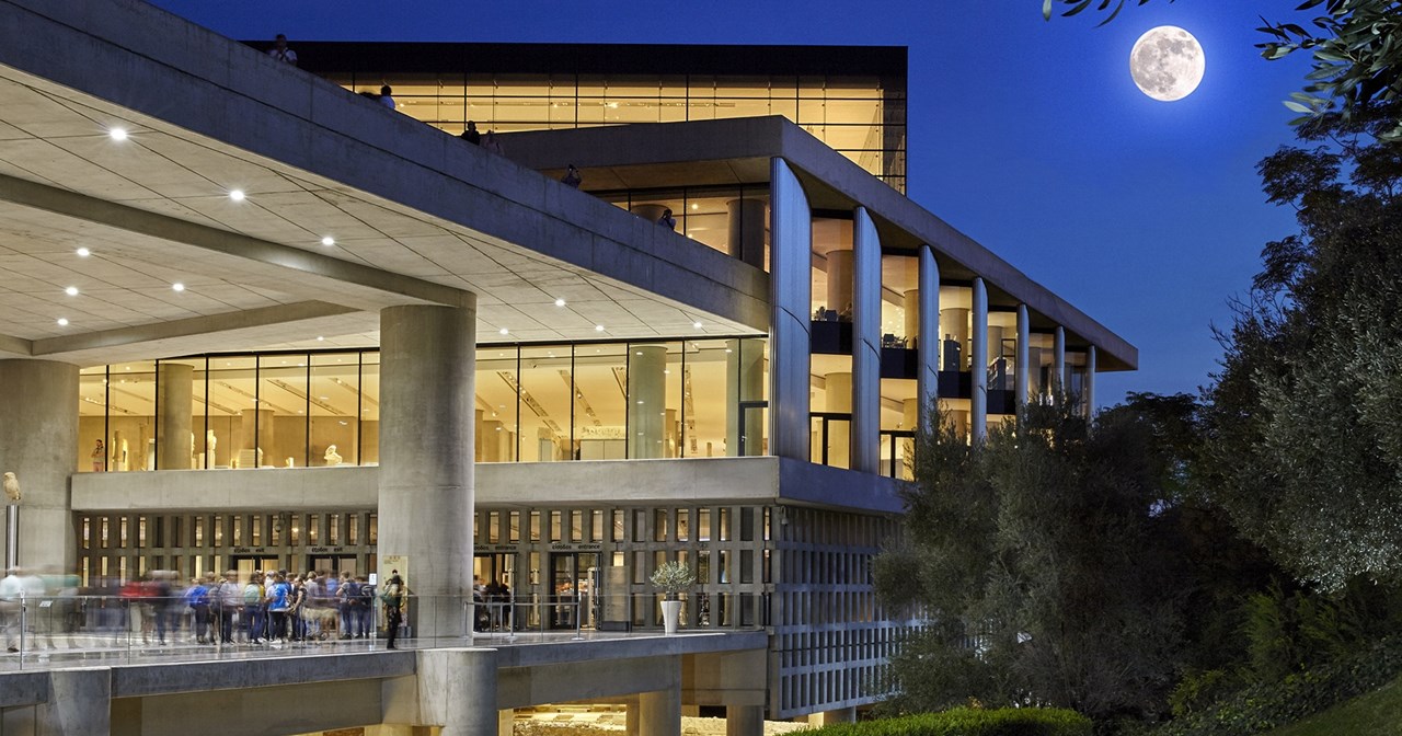 Εστιατόρια και μπαρ σε ταράτσες και αυλές για την Πανσέληνο του Αυγούστου - εικόνα 1