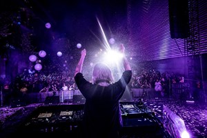 Το Vinyl Market επιστρέφει στην Τεχνόπολη - εικόνα 1