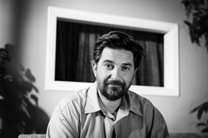 14 + 2 δημοφιλή θεατρικά έργα που θα δούμε για πρώτη φορά στην Ελλάδα - εικόνα 17