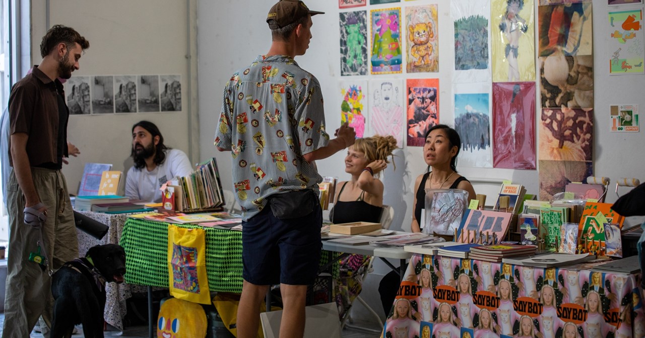 10 χρόνια Athens Zine Bibliotheque: Το στέκι όσων αγαπούν τα ελληνικά ζιν - εικόνα 4