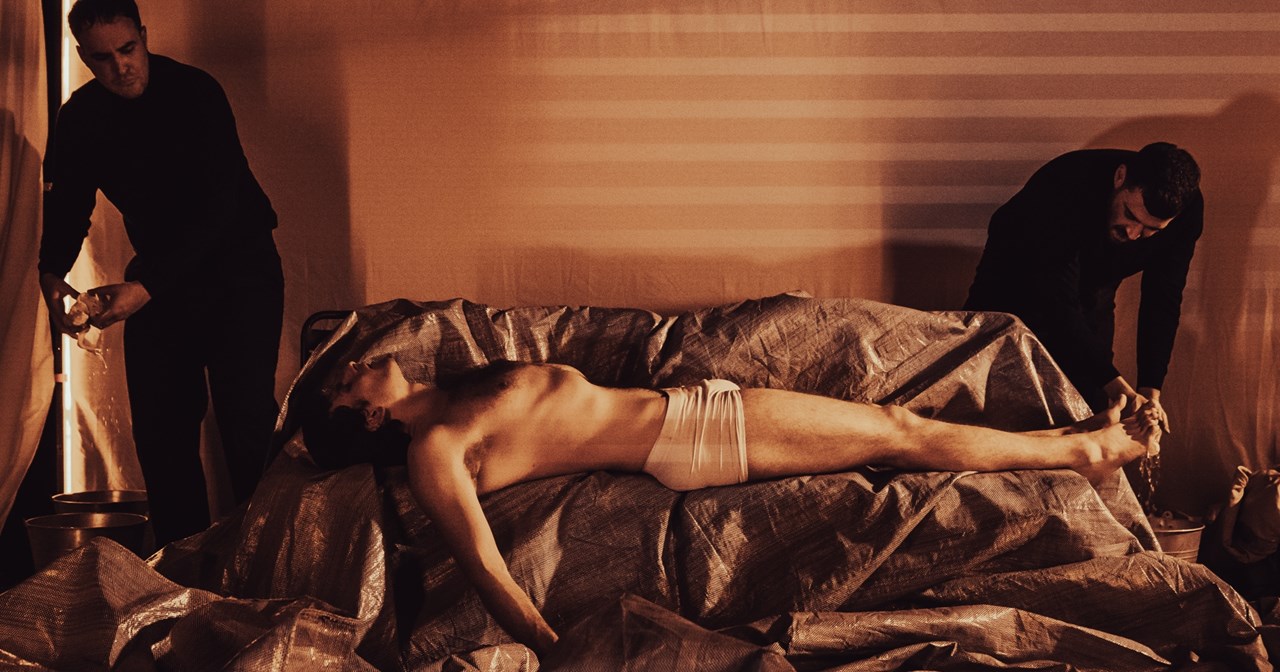 "αθανασία": Όταν η πίστη πρωταγωνιστεί στη νέα παράσταση της Νεφέλης Μαϊστράλη - εικόνα 8