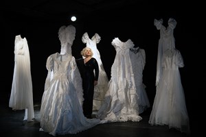 Μια 'Όμορφη Πόλη' στήνεται στο Ηρώδειο για τα 100 χρόνια του Μίκη Θεοδωράκη - εικόνα 4