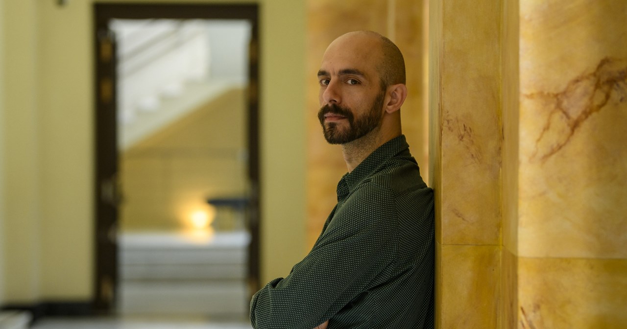 Η Φιλαρέτη Κομνηνού στη βραβευμένη "Αμφιβολία" - εικόνα 5