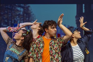 Ο Καραγκιόζης παραμένει στη θερινή σκηνή του Φλοίσβου - εικόνα 1