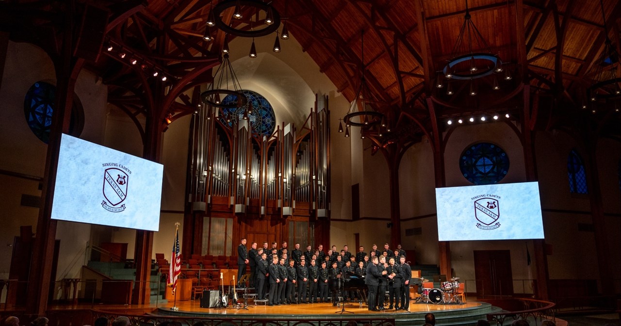 130 χρόνια Άδοντες Δόκιμοι: Γνωρίστε τη μακρά πορεία τους αλλά και όσα ετοιμάζουν για τη συναυλία στην Αθήνα - εικόνα 4