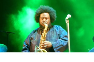 Αναβάλλεται η συναυλία του Kamasi Washington στην Αθήνα - εικόνα 1