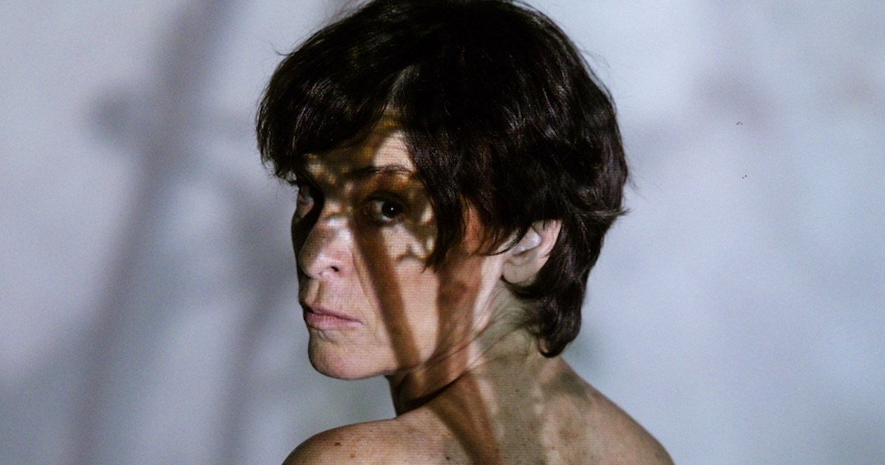 Για την Καρυοφυλλιά Καραμπέτη, η τέχνη έχει ακόμη τη δύναμη να μας λυτρώνει - εικόνα 11