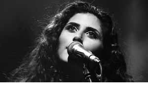 Ο Γιάννης Χαρούλης συναντά το κοινό της Αθήνας - εικόνα 1