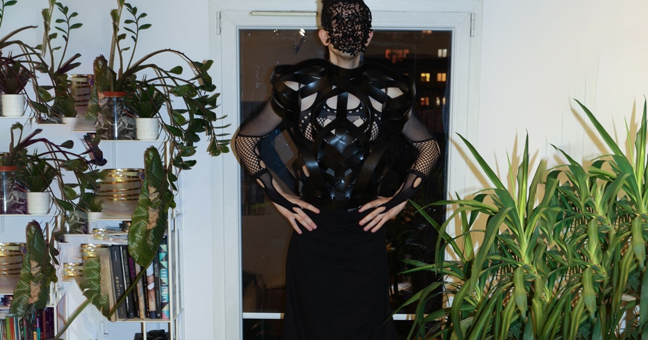 Dolly Vara: "Σκοπός είναι να διασκεδάσουμε με το τραύμα μας" - εικόνα 4