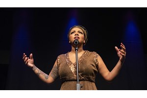 "Η γυναίκα της Ζάκυθος" ως ένα σκοτεινό παραμύθι για μεγάλους - εικόνα 3