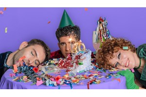 Τι σκέφτεται η Έμιλυ Λουΐζου όσο ο χρόνος μετρά αντίστροφα στο "Tick, Tick… Boom!;" - εικόνα 5