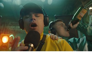 Οι Kneecap στο Coachella και η λογοκρισία των καλλιτεχνών που τολμούν να μιλούν για τη Γάζα - εικόνα 2