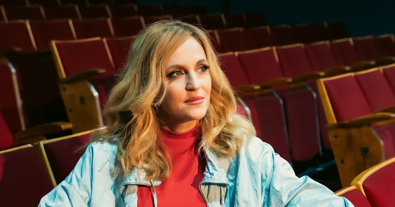 Για τη Γιώτα Νέγκα "το θέατρο και το τραγούδι είναι αδελφές τέχνες" - εικόνα 5