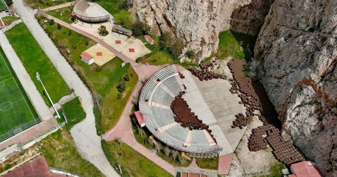 100 Χρόνια Βύρωνας: Ο μεγάλος εορτασμός της επετείου και το μέλλον των ανοιχτών θεάτρων του - εικόνα 3