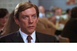 Το ERTFLIX αποχαιρετά τον Ντόναλντ Σάδερλαντ με μια από τις καλύτερες ταινίες τρόμου όλων των εποχών - εικόνα 3