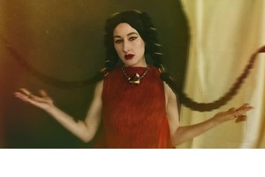 Η βραβευμένη με Grammy Arooj Aftab στο WOW - Women of the World Athens - εικόνα 2