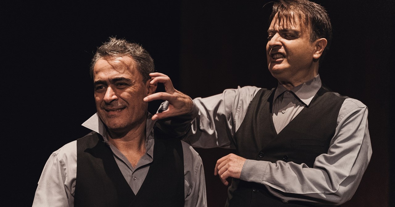 Ξανά sold out η παράσταση "Οι γριές που μαζεύουν την τσουκνίδα" - εικόνα 3