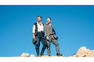 "Wonnangatta": Ο Κώστας Φαλελάκης και ένα θεατρικό γουέστερν για τη βία, τη φύση και την αυτογνωσία - εικόνα 3