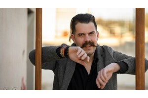 Ευχάριστα νέα: Επιπλέον παραστάσεις για την "Ελίζα" της Ξένιας Καλογεροπούλου - εικόνα 6