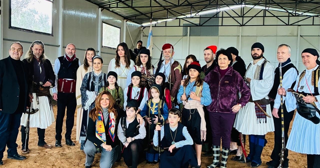 Από το πραξικόπημα στην αντίσταση: Μια πολιτική συζήτηση και η παράσταση "Ξανά" στο Ίδρυμα "Ανδρέας Λεντάκης" - εικόνα 1