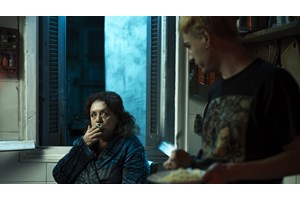 4 λόγοι για να δεις το "Όνειρο ενός Γελοίου" των Έφης Μπίρμπα & Άρη Σερβετάλη - εικόνα 4