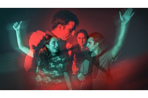 Ο Θανάσης Σαράντος φέρνει την "Αντιγόνη" στα ’70s - εικόνα 6