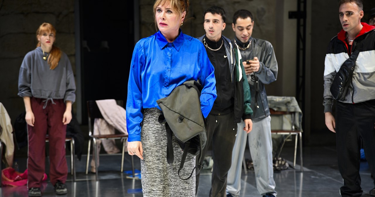 "Oops!- Το παράλογο γίνεται θέαμα από τη Nova Melancholia - εικόνα 7