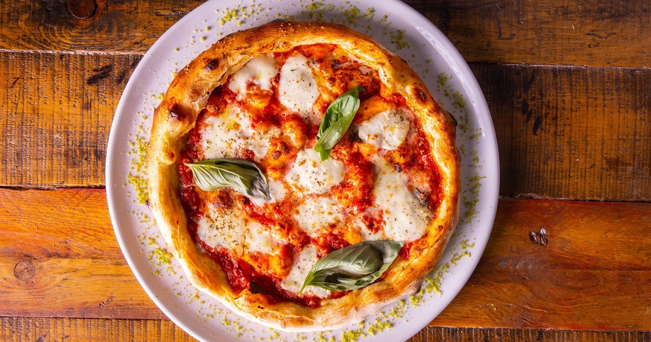 World Pizza Day: Οι πιο νόστιμες αλυσίδες (και) για πίτσα! - εικόνα 3