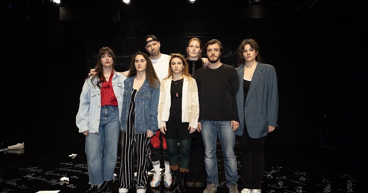 Athens English Comedy Club – Γιατί το αγγλόφωνο stand-up στην Αθήνα έχει τους φανατικούς του - εικόνα 2