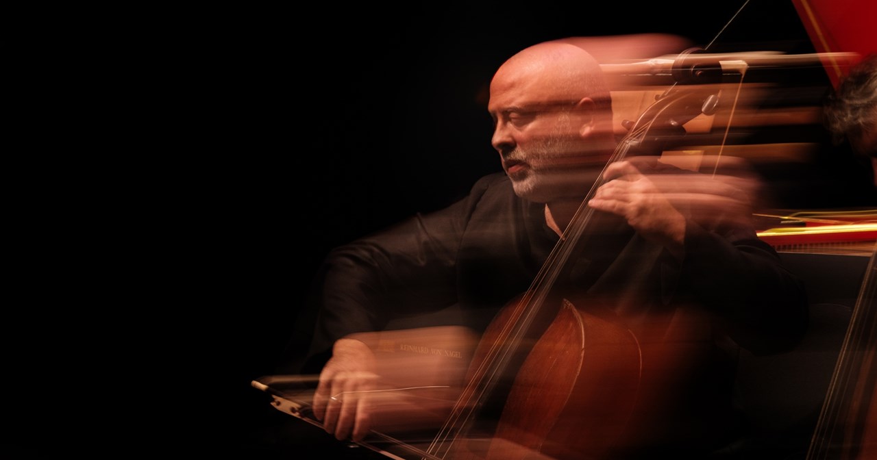 "Μομφή": Μια μουσική performance της Μαρίκας Κλαμπατσέα και του Λεονάρδου Βαλενστάιν - εικόνα 2