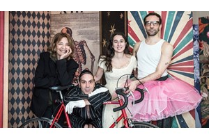 "Bones" & "Sunward": Δύο παραστάσεις όπου το σώμα γίνεται το απόλυτο υλικό δημιουργίας - εικόνα 2