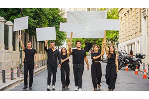 Η Μυρτώ Αλικάκη είναι η "Linda" στο Επί Κολωνώ - εικόνα 11