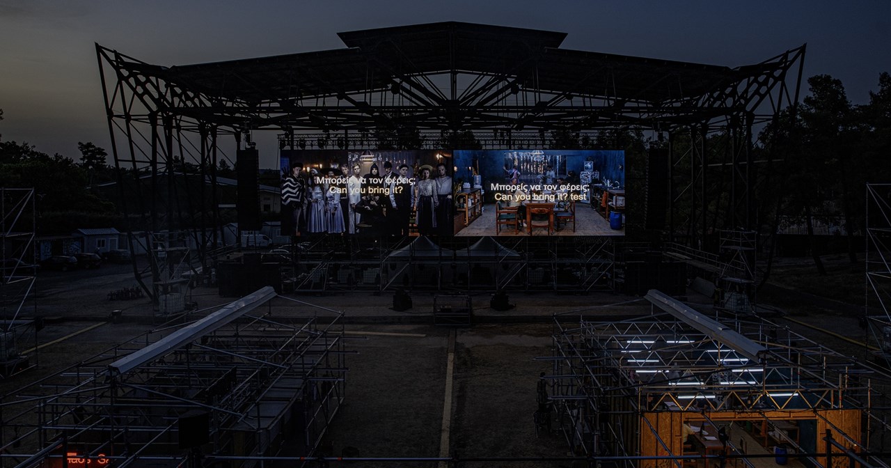 "Respublika": Η rave δημοκρατία του Λούκας Τβαρκόβσκι - εικόνα 4