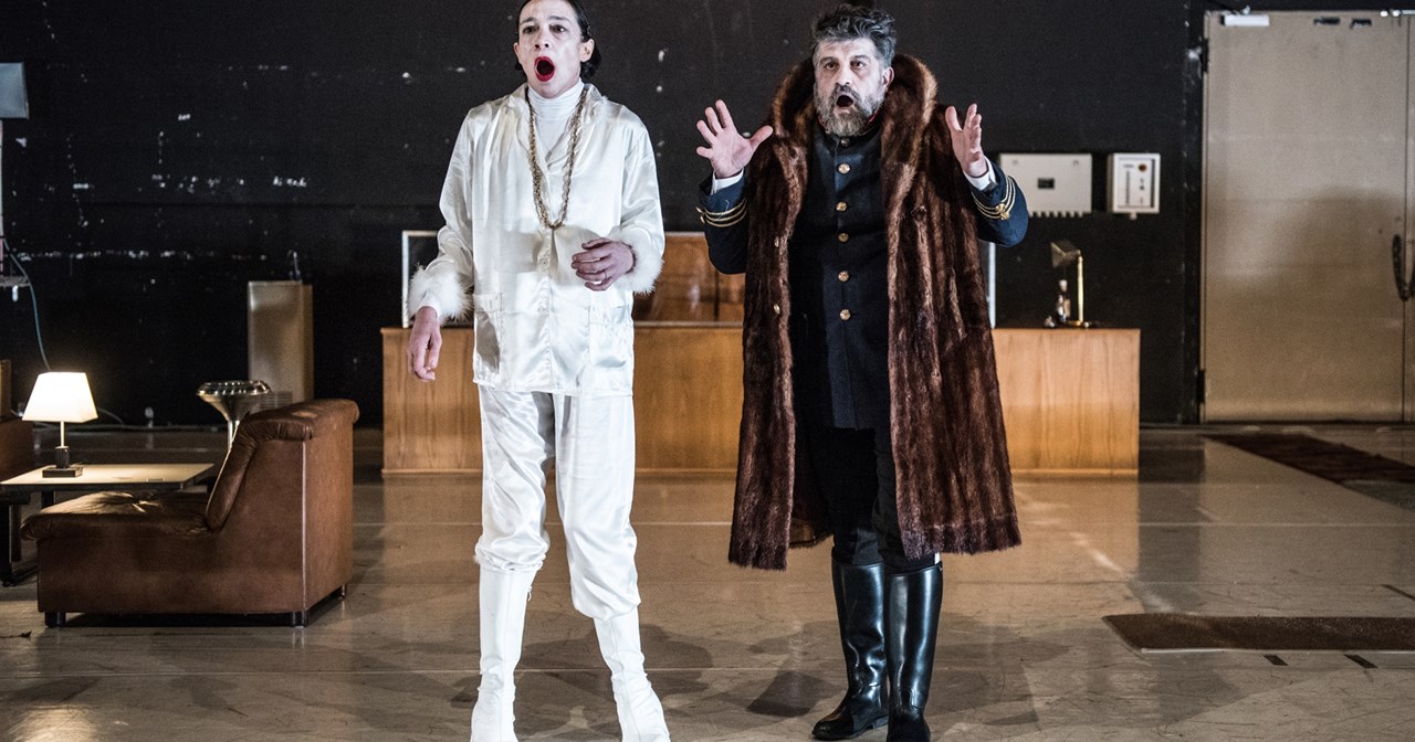 "Ιππόλυτος (στα χέρια της Αφροδίτης)": Πώς η Γιολάντα Μαρκοπούλου φέρνει το μέλλον στο θέατρο - εικόνα 5