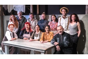 Θεατρική παράσταση από τον Γιώργο Αλκαίο; - εικόνα 4