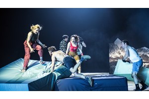 "Σε βλέπω": Οι πρώτες φωτογραφίες της παράστασης αποτυπώνουν μια συνεργασία γεμάτη χημεία - εικόνα 5